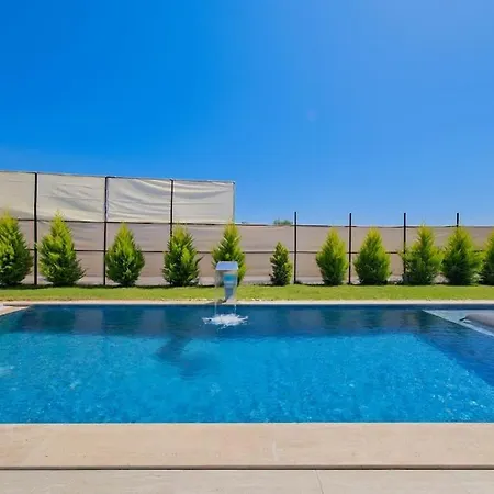 Villa Tas
