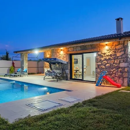 Villa Tas